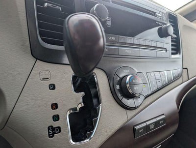 2011 Toyota Sienna XLE