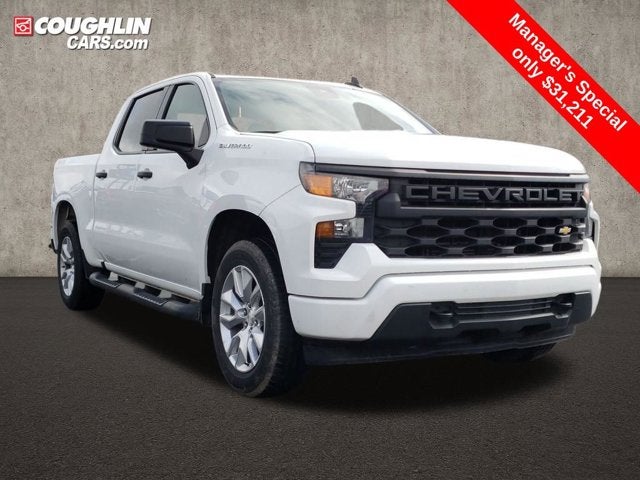 2022 Chevrolet Silverado 1500 4WD Crew Cab 147" Custom