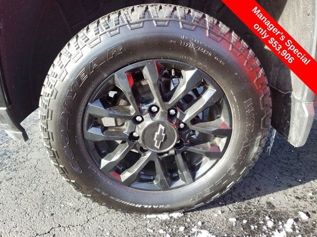 2025 Chevrolet Silverado 2500HD 4WD Crew Cab 159" Custom