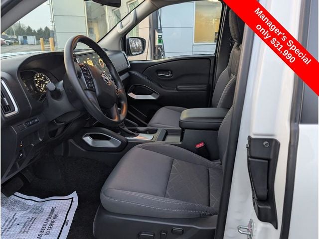 2025 Nissan Frontier SV