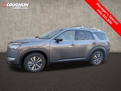 2024 Nissan Pathfinder SL