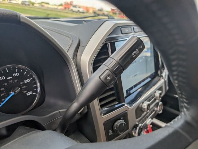 2022 Ford F-350SD Lariat