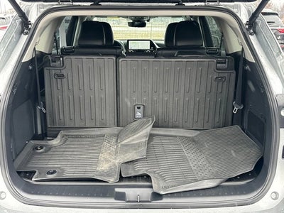 2025 Toyota Highlander Hybrid Platinum