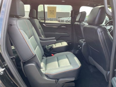 2024 GMC Acadia AT4