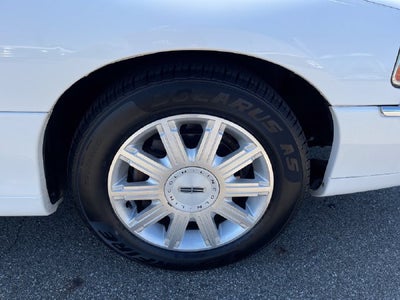 2007 Lincoln Town Car Signature Limited