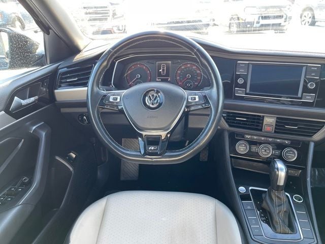 2021 Volkswagen Jetta R-Line