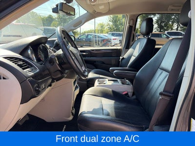 2015 Chrysler Town & Country Touring-L