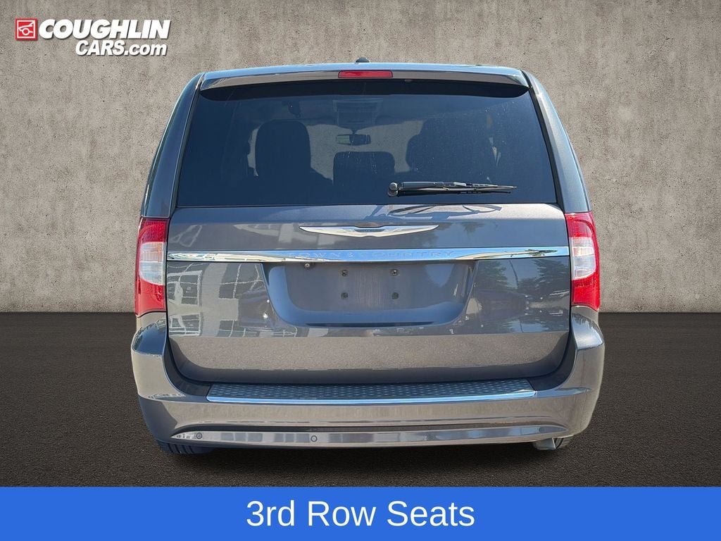 2015 Chrysler Town & Country Touring-L