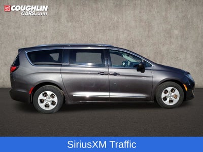 2017 Chrysler Pacifica Touring L Plus