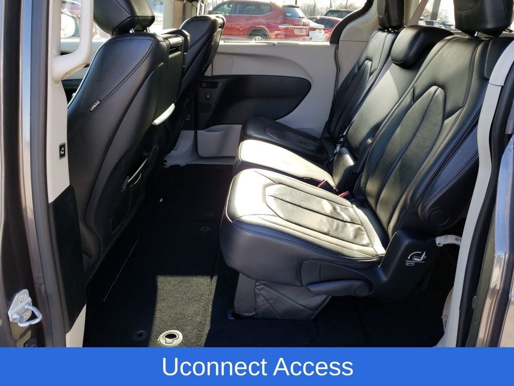 2017 Chrysler Pacifica Touring L Plus