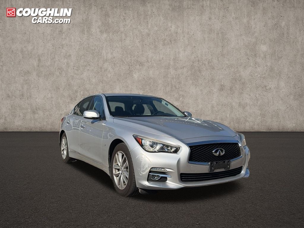 2015 INFINITI Q50 Premium