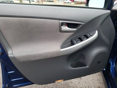 2010 Toyota Prius III