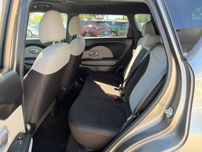 2017 Kia Soul Base