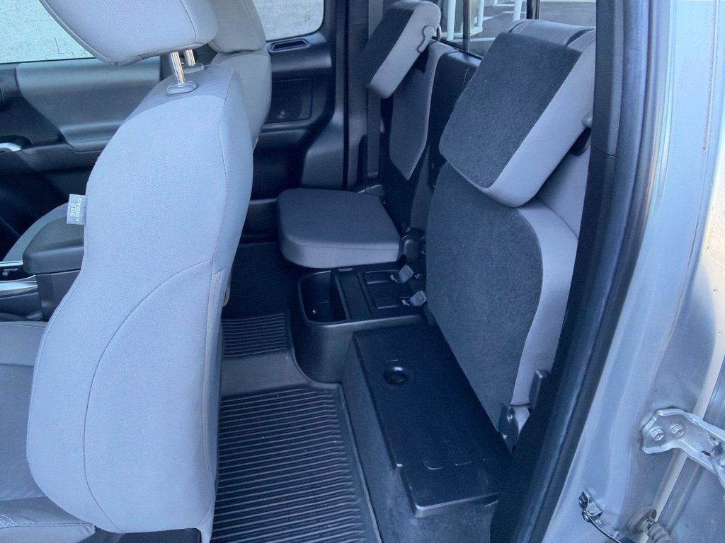 2022 Toyota Tacoma SR5 V6
