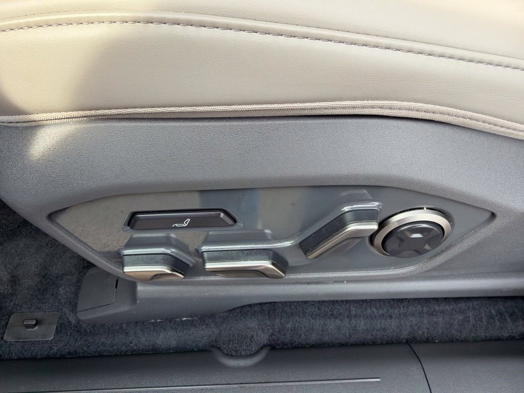 2024 Kia EV9 Land