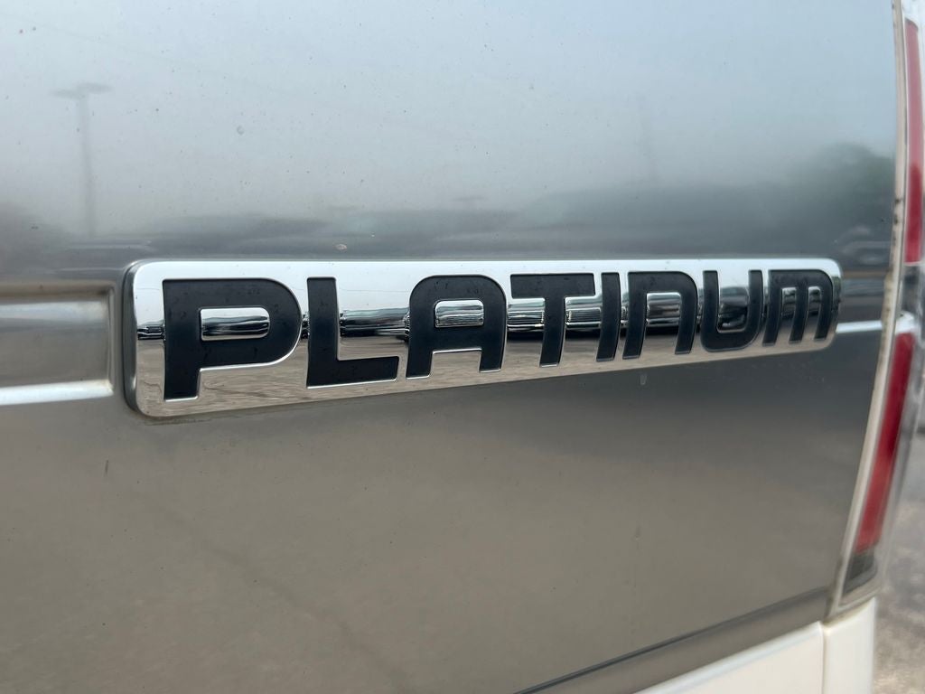 2013 Ford F-150 Platinum RWD