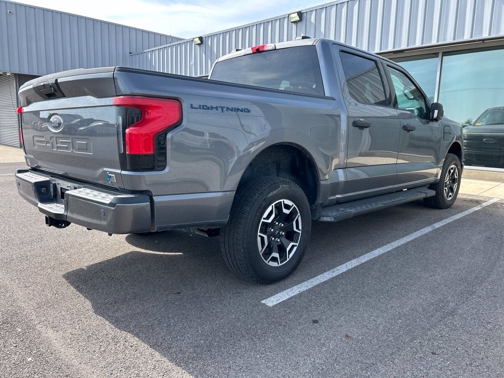 2023 Ford F-150 Lightning XLT