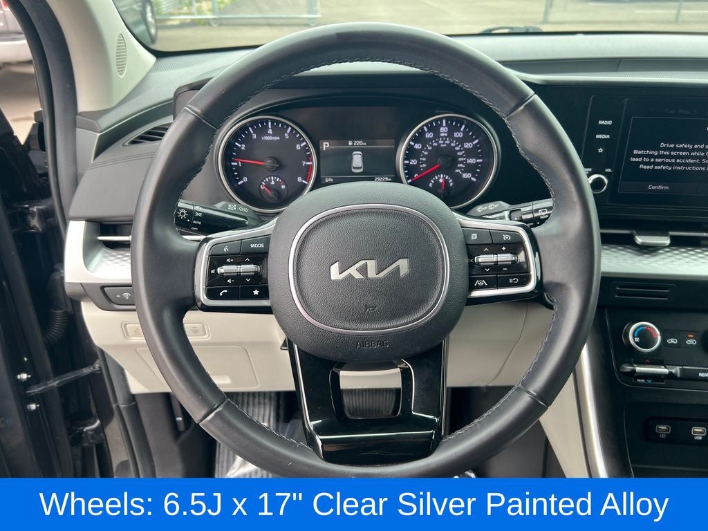 2024 Kia Carnival LX
