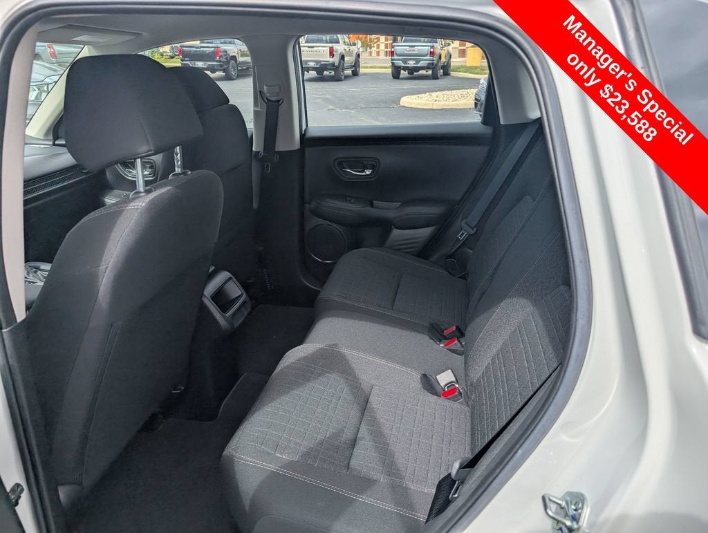 2025 Honda HR-V LX