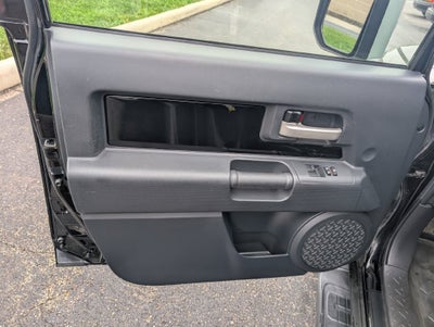 2014 Toyota FJ Cruiser Base