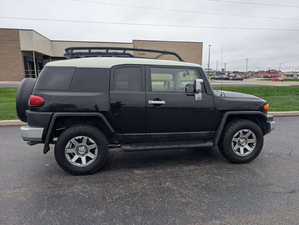 2014 Toyota FJ Cruiser Base