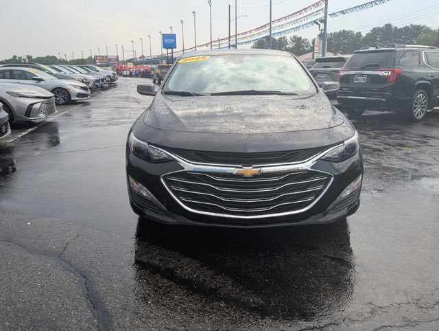 Used 2025 Chevrolet Malibu 1LT with VIN 1G1ZD5ST1SF149736 for sale in Newark, OH