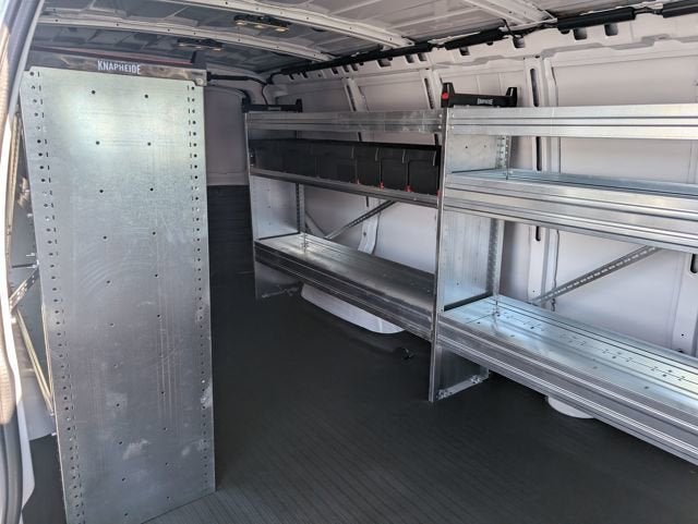 2025 Chevrolet Express Cargo WT