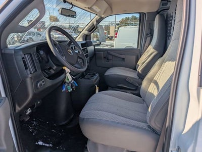 2025 Chevrolet Express Cargo WT