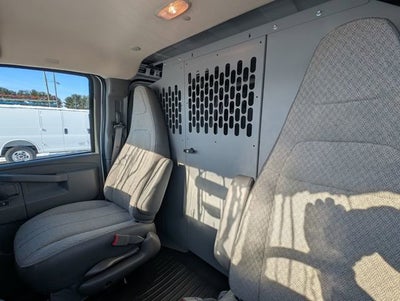 2025 Chevrolet Express Cargo WT