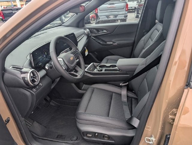 2027 Chevrolet Equinox LT - Photo 11