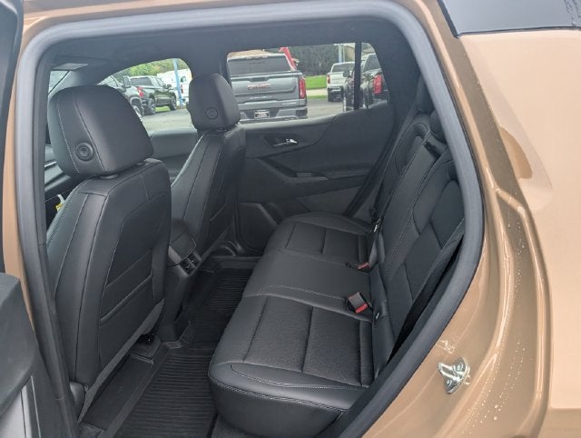 2027 Chevrolet Equinox LT - Photo 9