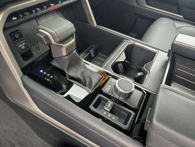2025 Toyota Tundra 4WD SR5