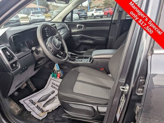 2023 Kia Sorento LX