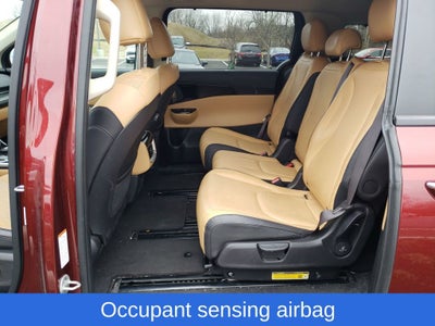 2024 Kia Carnival EX