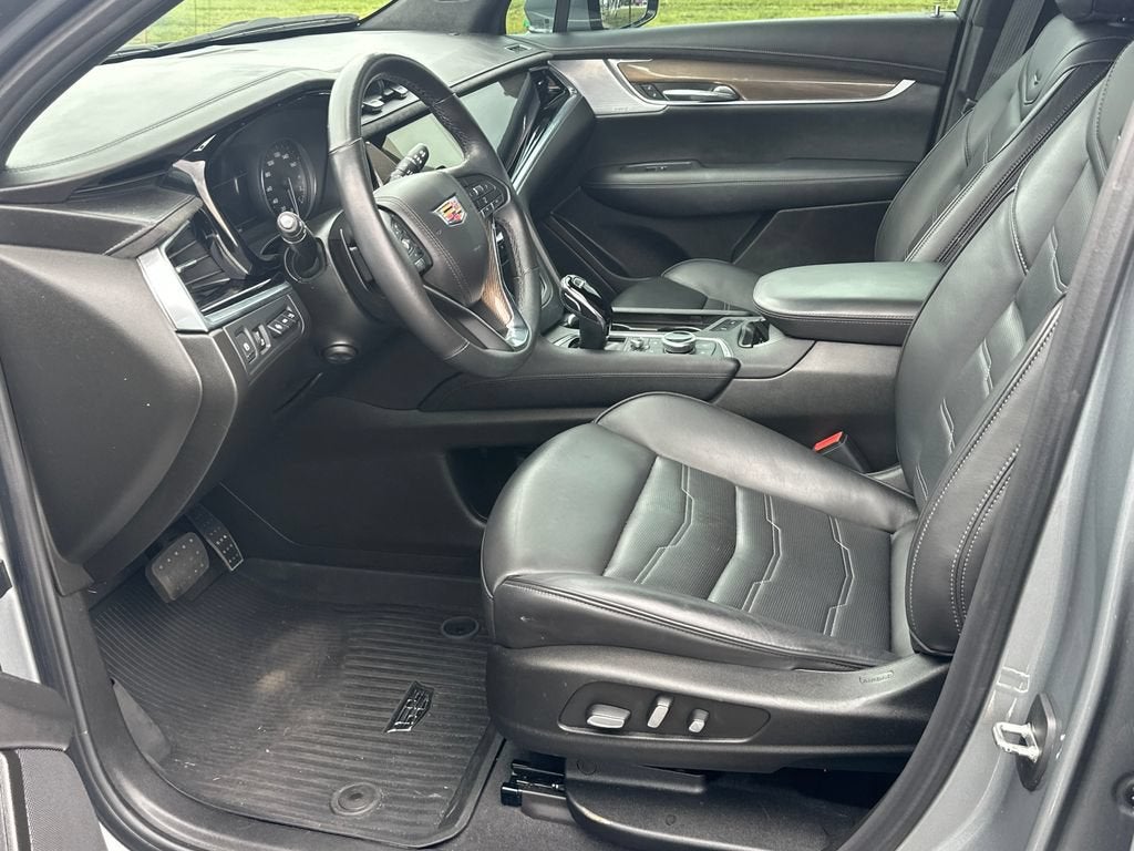 2024 Cadillac XT6 Premium Luxury