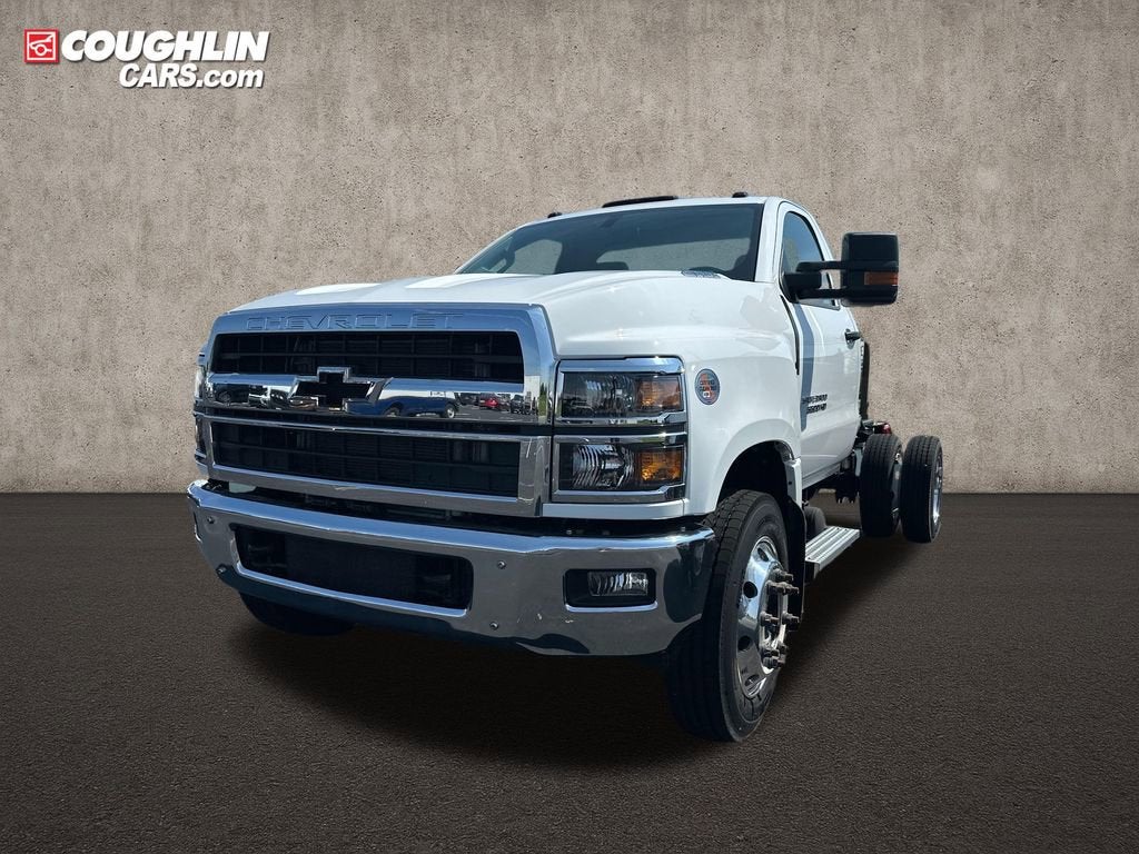 2024 Chevrolet Silverado 5500 HD Work Truck