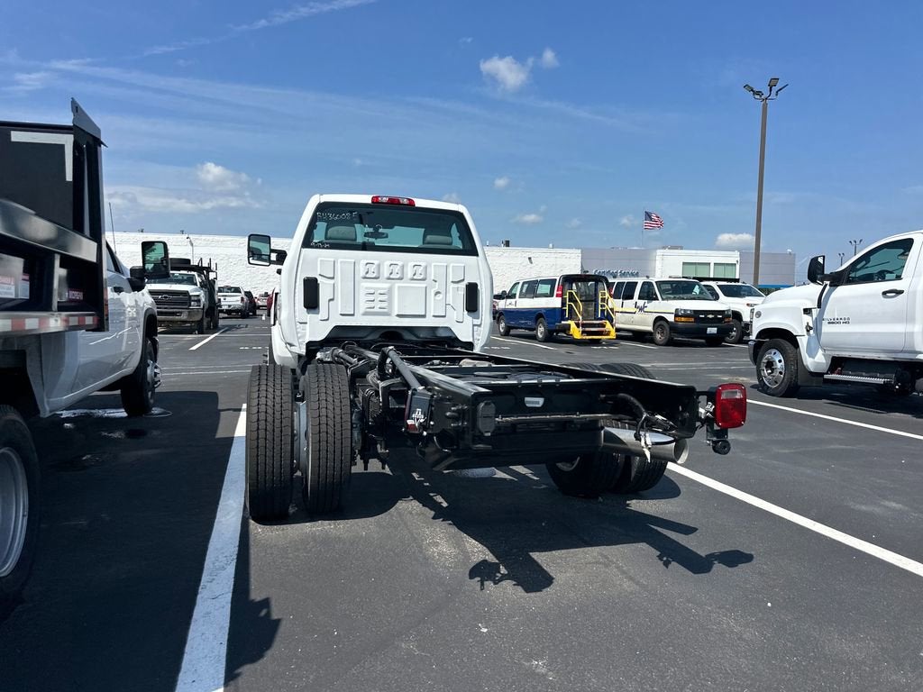 2024 Chevrolet Silverado 5500 HD Work Truck