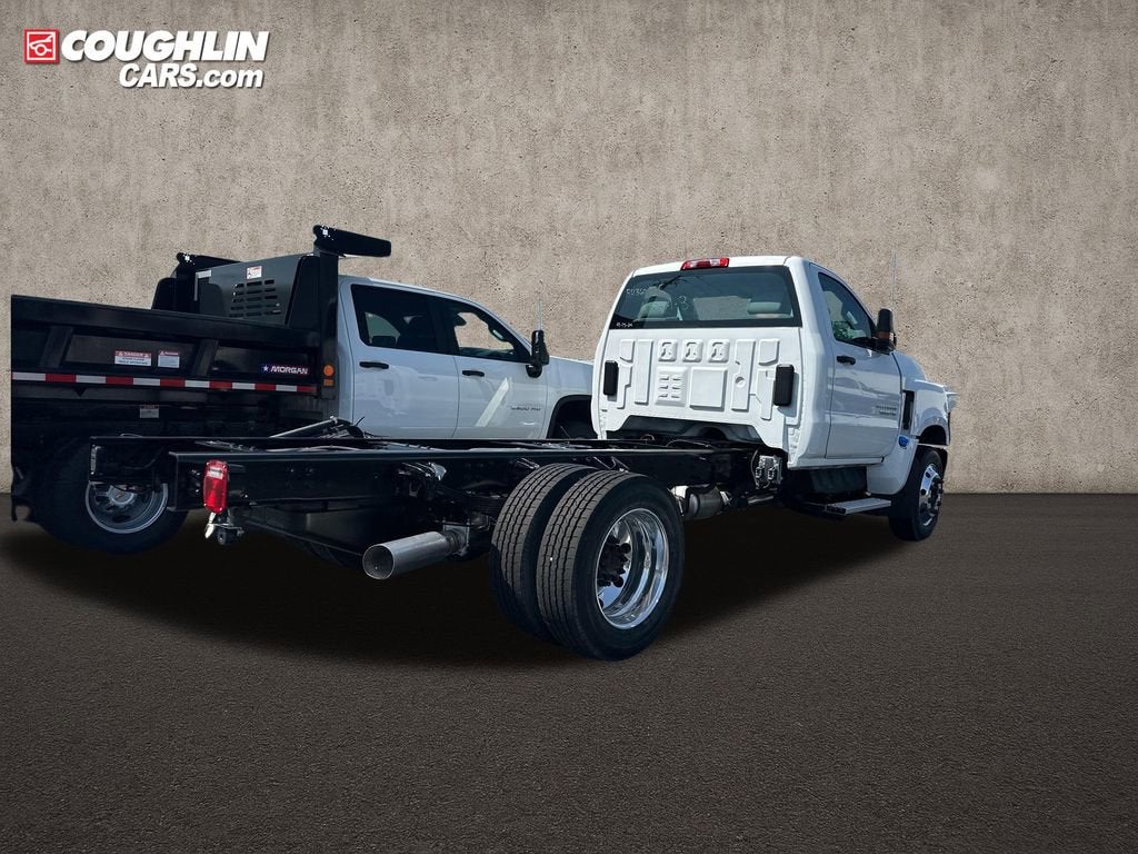2024 Chevrolet Silverado 5500 HD Work Truck