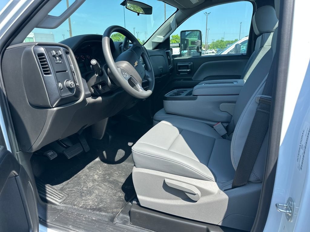 2024 Chevrolet Silverado 5500 HD Work Truck