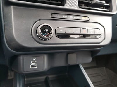 2025 Ford Maverick XL