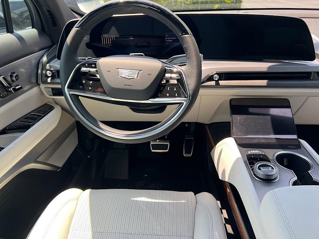 2026 Cadillac VISTIQ Sport