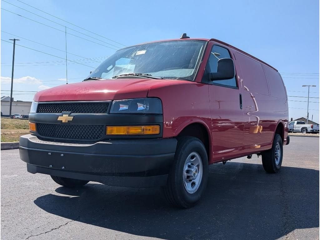 2025 Chevrolet Express Cargo 2500 WT