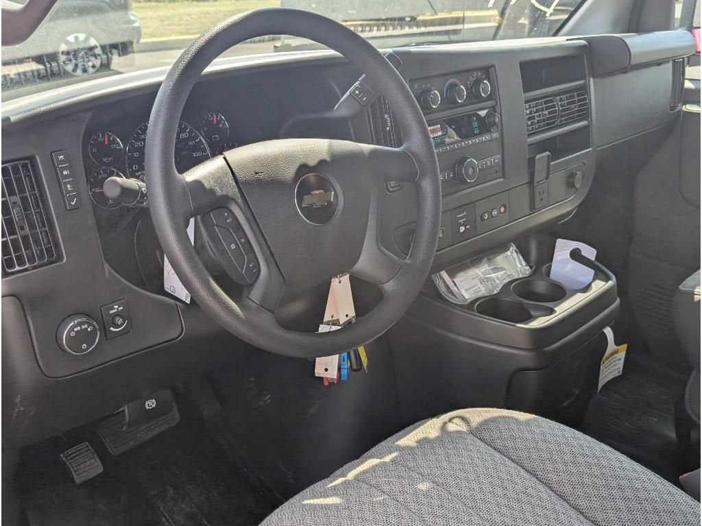 2025 Chevrolet Express Cargo 2500 WT