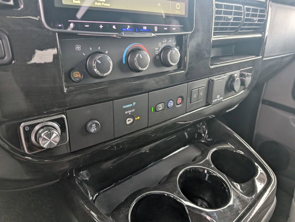 2026 Chevrolet Express Cargo 2500 WT