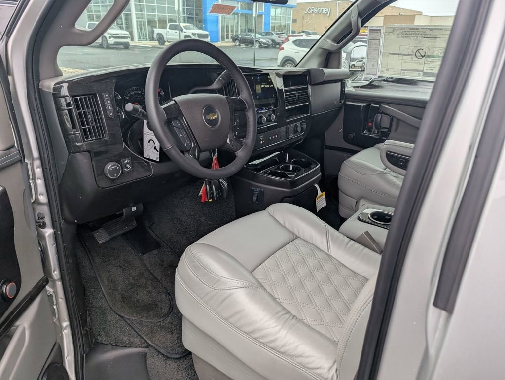 2026 Chevrolet Express Cargo 2500 WT