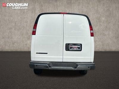 2025 Chevrolet Express Cargo 3500 WT