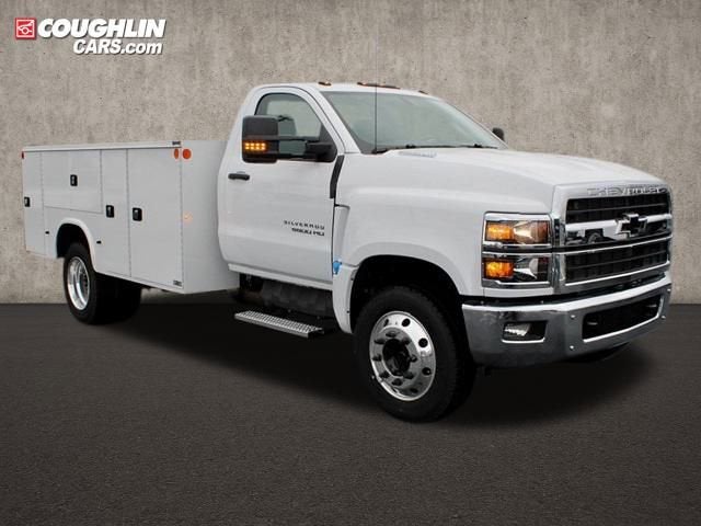 2024 Chevrolet Silverado 5500 HD Work Truck