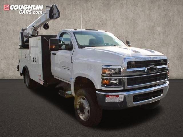 2023 Chevrolet Silverado 6500 HD Work Truck