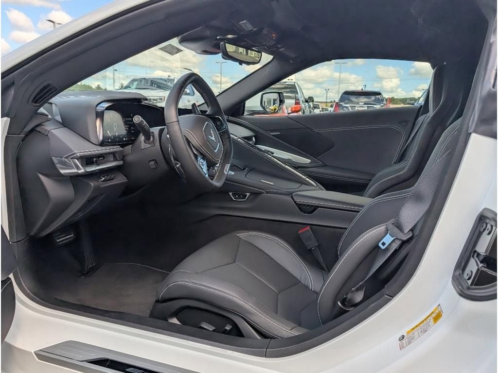 2025 Chevrolet Corvette E-Ray 1LZ