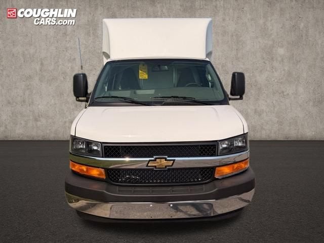 2026 Chevrolet Express Cutaway 3500 1WT